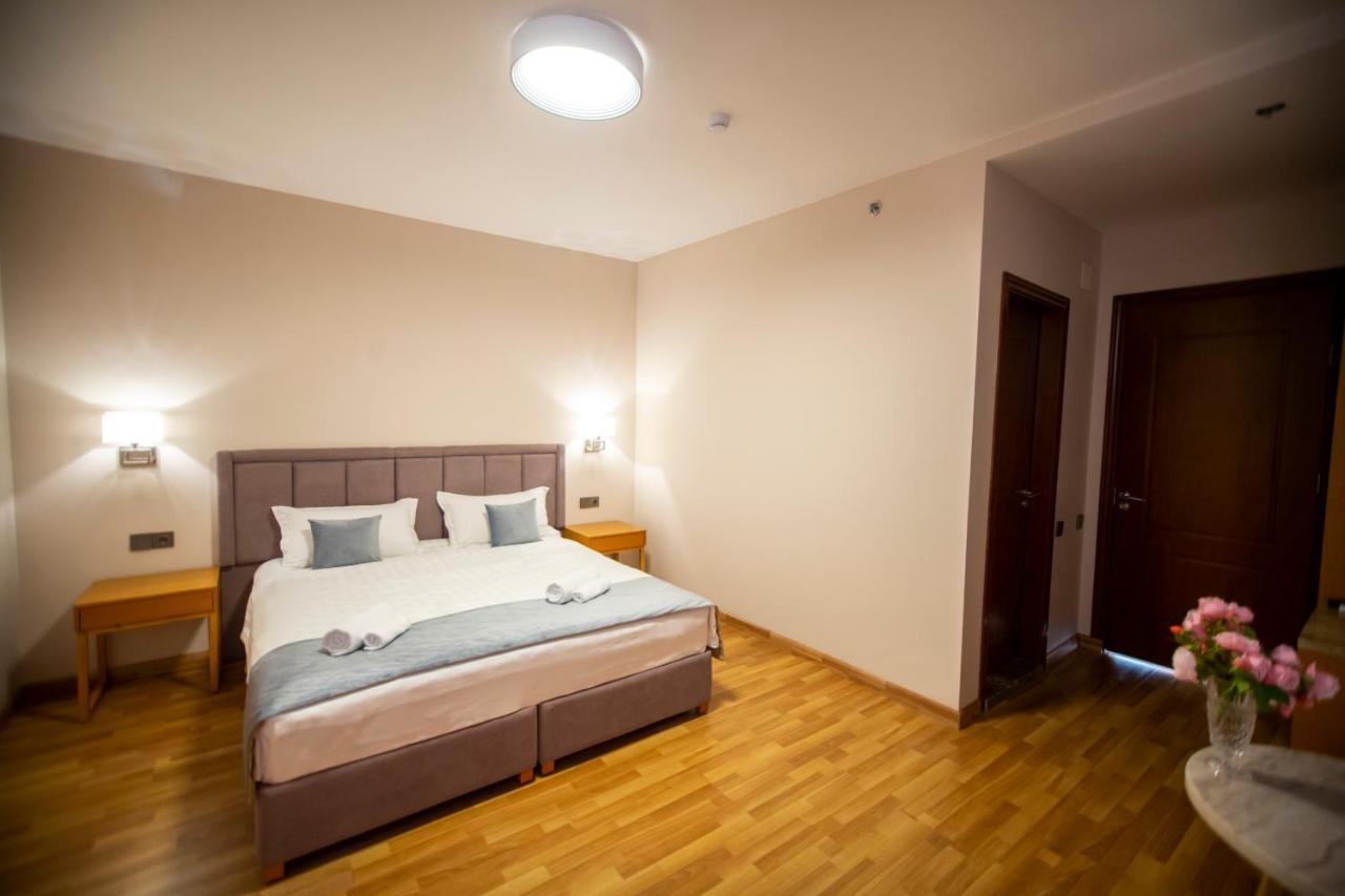 Chveni Ezo Boutique Hotel Kobuleti Luaran gambar