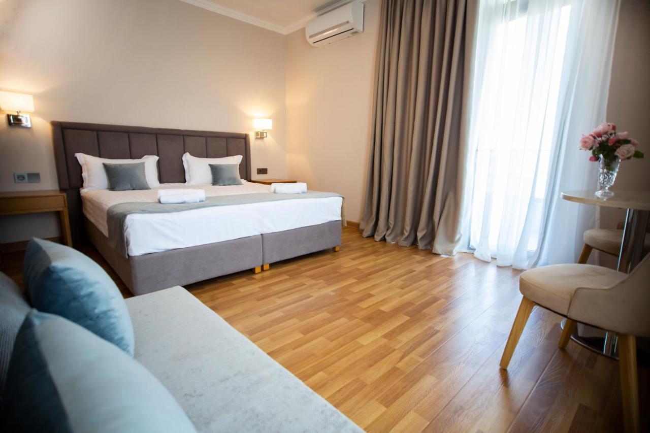 Chveni Ezo Boutique Hotel Kobuleti Luaran gambar